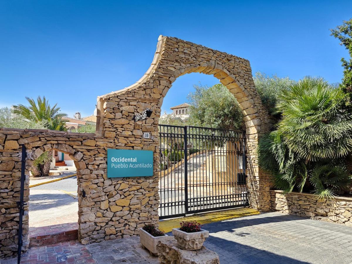 אל קאמפיו Occidental Pueblo Acantilado מראה חיצוני תמונה