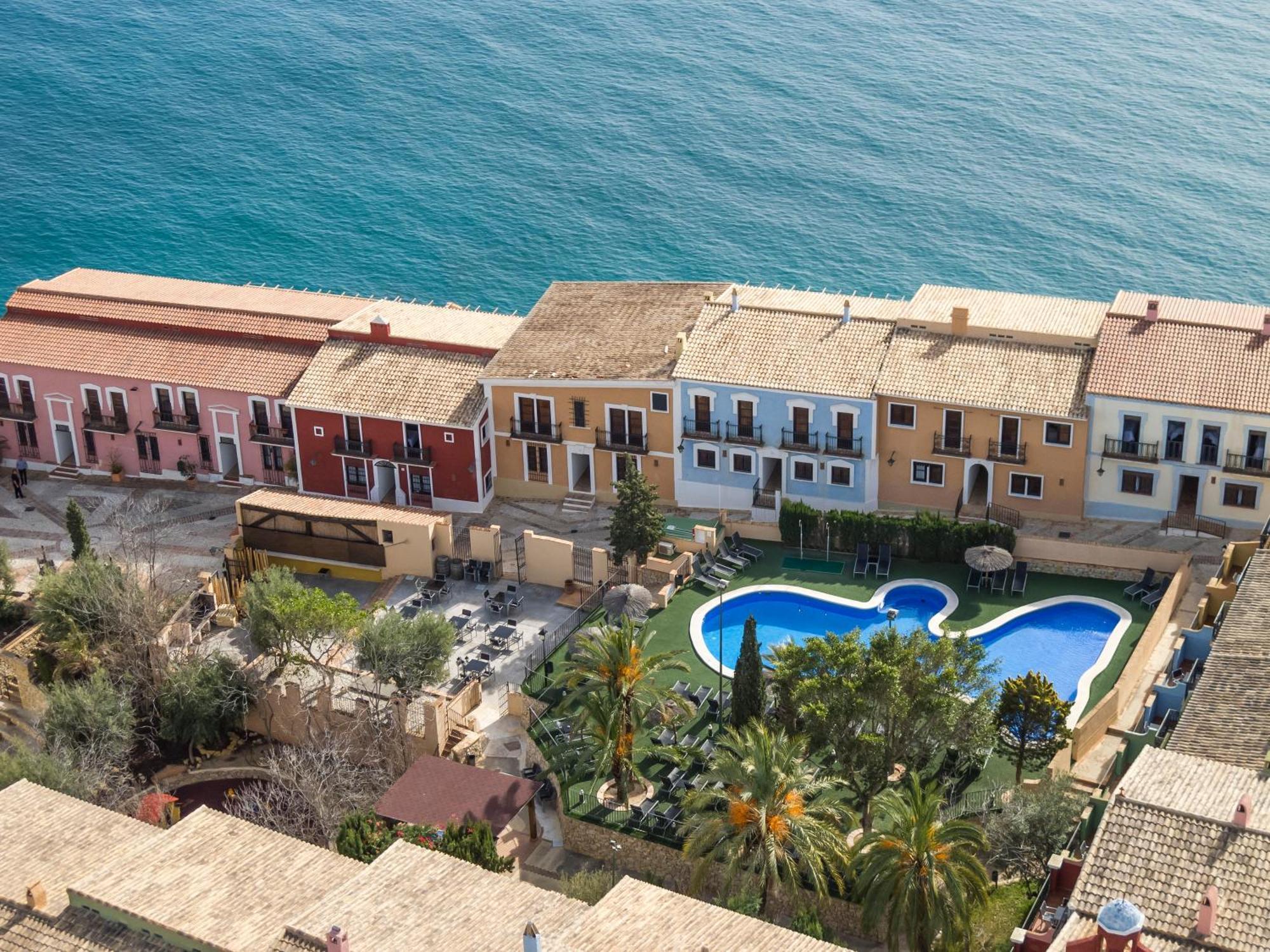 אל קאמפיו Occidental Pueblo Acantilado מראה חיצוני תמונה